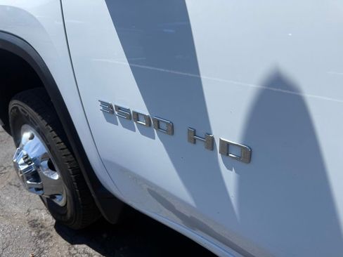 Used 2024 Chevrolet Silverado 3500 LT w/ Convenience Package AWD/4WD image 13