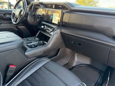 Used 2024 GMC Sierra 2500 AT4X image 13