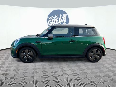 Used 2023 MINI Cooper 2-Door Hardtop image 3