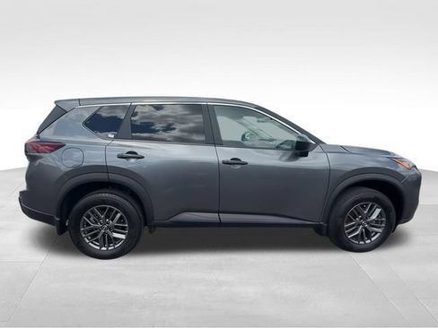 Used 2026 Nissan Rogue S FWD image 9