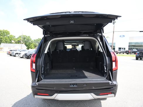 Used 2025 Ford Expedition Max Platinum w/ Driver's Package AWD/4WD image 13