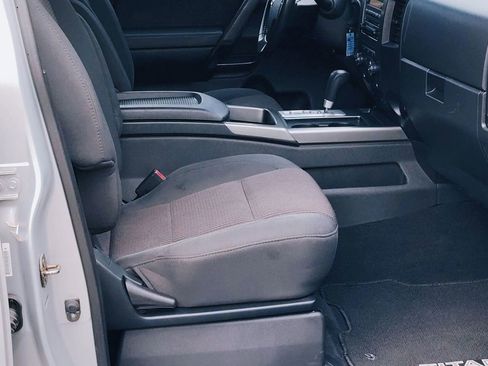 Used 2010 Nissan Titan XE image 20