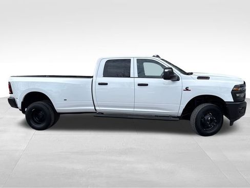 New 2026 RAM 3500 Tradesman image 9
