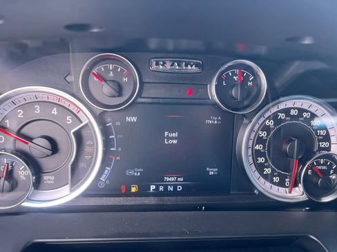 Used 2018 RAM 2500 Laramie w/ Cold Weather Group AWD/4WD image 15