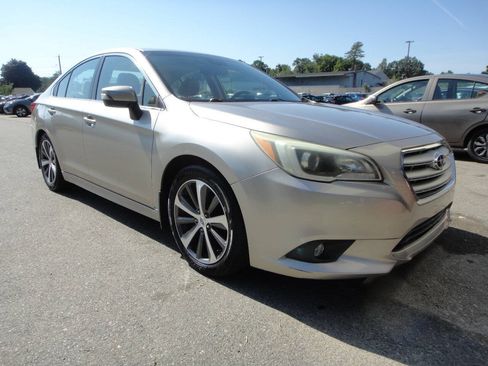 Used 2015 Subaru Legacy 2.5i Limited AWD/4WD image 3