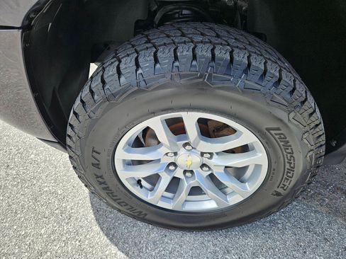 Used 2011 Chevrolet Avalanche LT AWD/4WD image 10