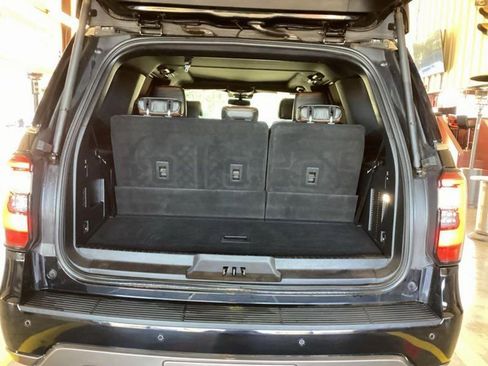 Used 2021 Ford Expedition King Ranch image 12