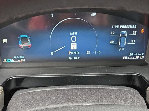 New 2026 Lincoln Corsair Premiere AWD/4WD image 23