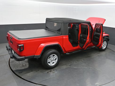 Used 2022 Jeep Gladiator Sport image 42