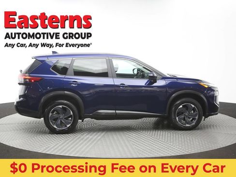 Used 2024 Nissan Rogue SV AWD/4WD image 44