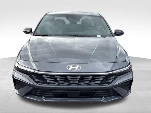 New 2026 Hyundai Elantra SEL Sport Premium FWD image 8