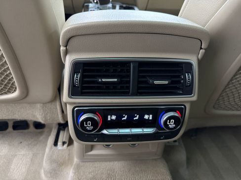 Used 2019 Audi Q7 2.0T Premium Plus w/ Premium Plus Package AWD/4WD image 37