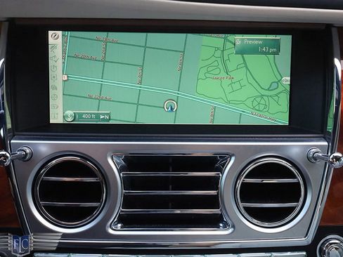 Used 2016 Rolls-Royce Dawn RWD image 27