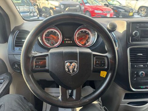Used 2014 RAM C/V Tradesman FWD image 23