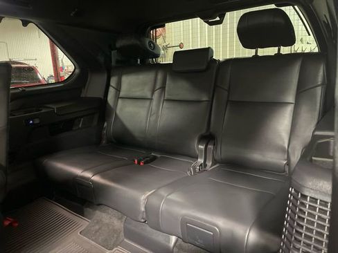 Used 2024 Toyota Sequoia Platinum AWD/4WD image 23