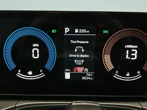 Certified 2025 Hyundai Santa Fe SEL image 25