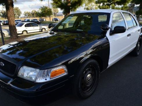 Used 2008 Ford Crown Victoria Police Interceptor RWD image 1