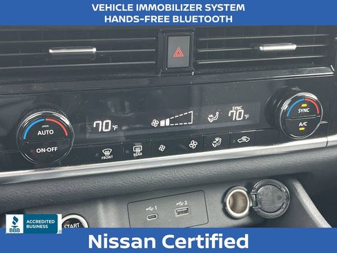 Certified 2022 Nissan Rogue SV image 5