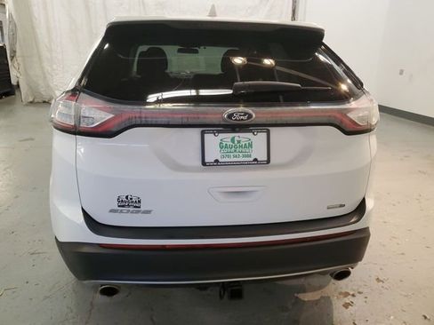 Used 2016 Ford Edge SE image 5