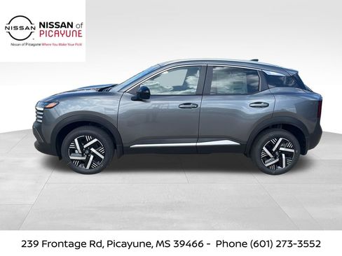 New 2026 Nissan Kicks SV image 2