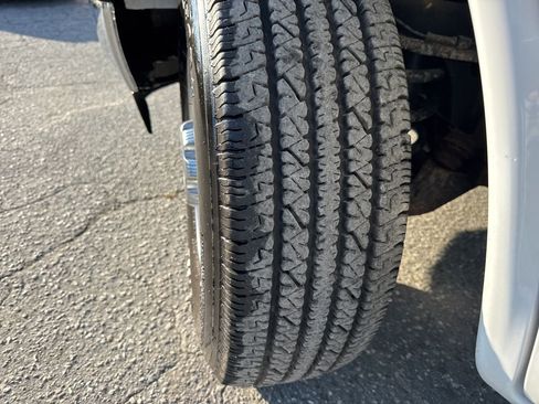 Used 2023 GMC Savana 2500 image 23