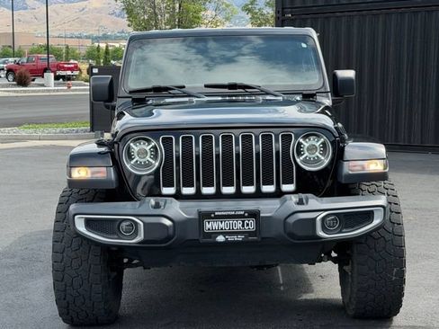 Used 2019 Jeep Wrangler Unlimited Sahara AWD/4WD image 2
