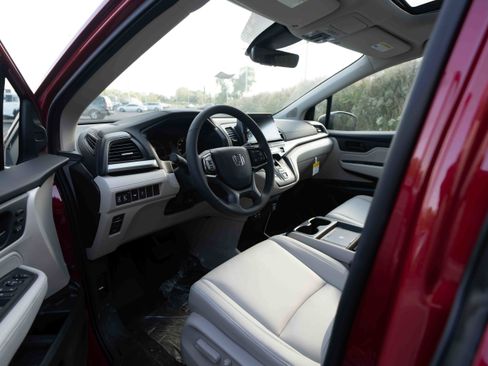 New 2026 Honda Odyssey EX-L image 8