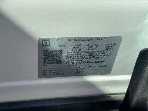 Used 2023 Chevrolet Traverse LT AWD/4WD image 24