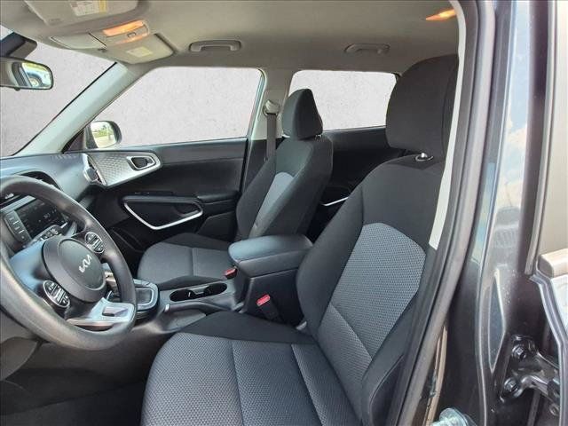 Used 2024 Kia Soul LX w/ Option Group 015 FWD image 14
