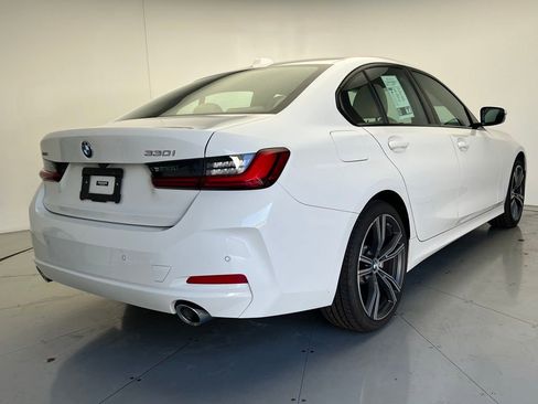Certified 2023 BMW 330i xDrive Sedan w/ Driving Assistance Package image 3