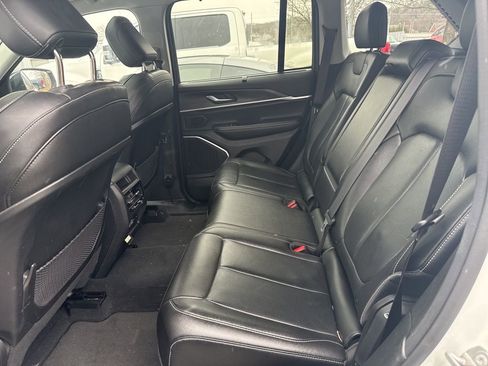 Used 2022 Jeep Grand Cherokee Limited 4xe w/ Luxury Tech Group II image 6