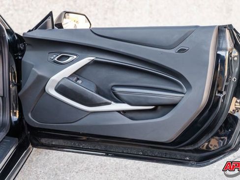 Used 2020 Chevrolet Camaro SS image 71