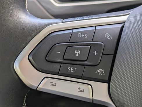 Used 2024 Volkswagen Tiguan S image 20