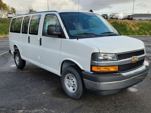 New 2025 Chevrolet Express 2500 w/ Communications Package RWD image 17