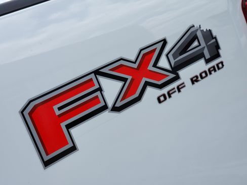 Used 2025 Ford F250 XLT w/ FX4 Off-Road Package AWD/4WD image 14