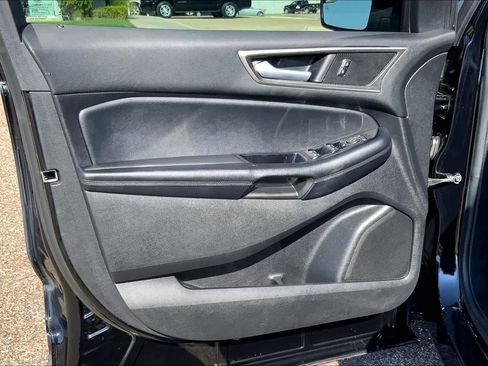 Used 2016 Ford Edge SEL w/ Equipment Group 201A image 21