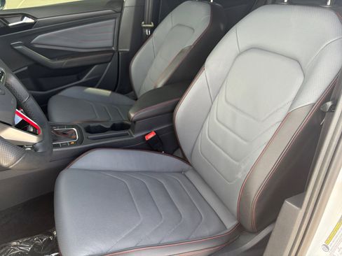 Used 2025 Volkswagen Jetta GLI Autobahn image 14