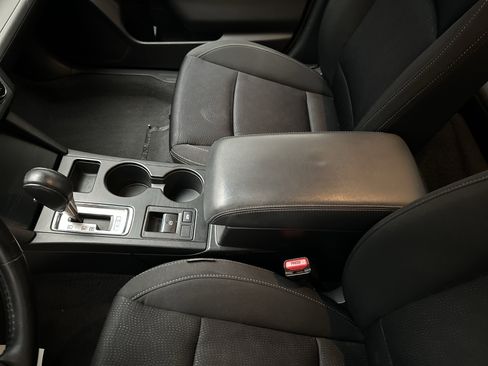 Used 2015 Subaru Legacy 2.5i Premium image 33