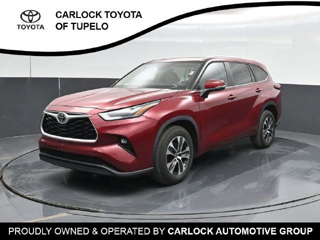Used 2023 Toyota Highlander XLE FWD image 9