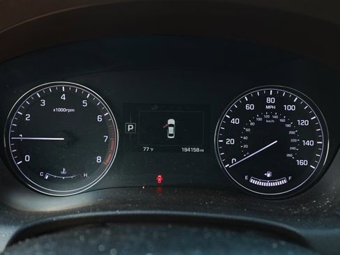 Used 2015 Hyundai Genesis 3.8 w/ Option Group 02 image 7