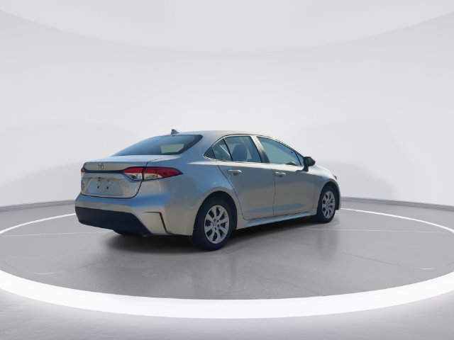 Used 2024 Toyota Corolla LE FWD image 8