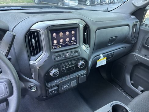 Used 2025 Chevrolet Silverado 1500 W/T w/ WT Value Package AWD/4WD image 22