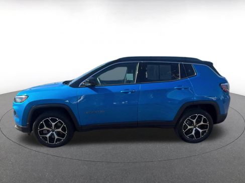 Used 2025 Jeep Compass Limited AWD/4WD image 9