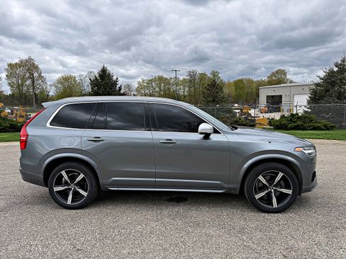 Used 2016 Volvo XC90 T6 R-Design AWD/4WD image 10