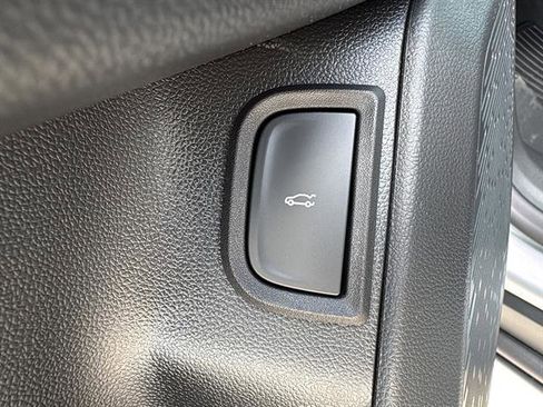 New 2026 Chevrolet Equinox RS w/ Convenience Package III FWD image 28