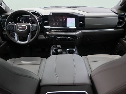 Used 2024 GMC Sierra 1500 SLT AWD/4WD image 29