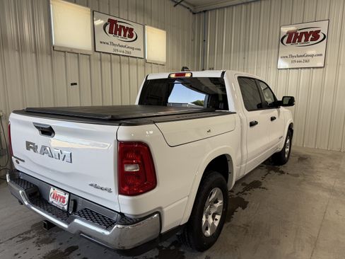 Used 2025 RAM 1500 Big Horn AWD/4WD image 3