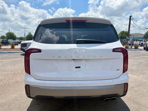 Used 2025 Kia Telluride S AWD/4WD image 4