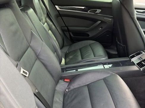 Used 2014 Porsche Panamera S RWD image 21
