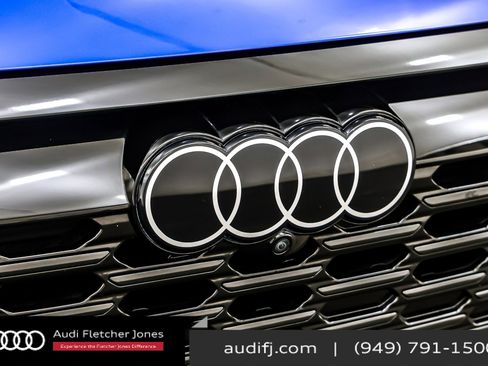 Used 2024 Audi SQ8 e-tron Premium Plus w/ Black Optic Package image 13